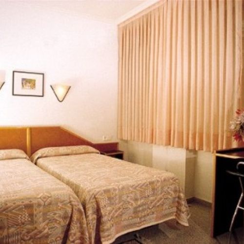 Double room with two beds